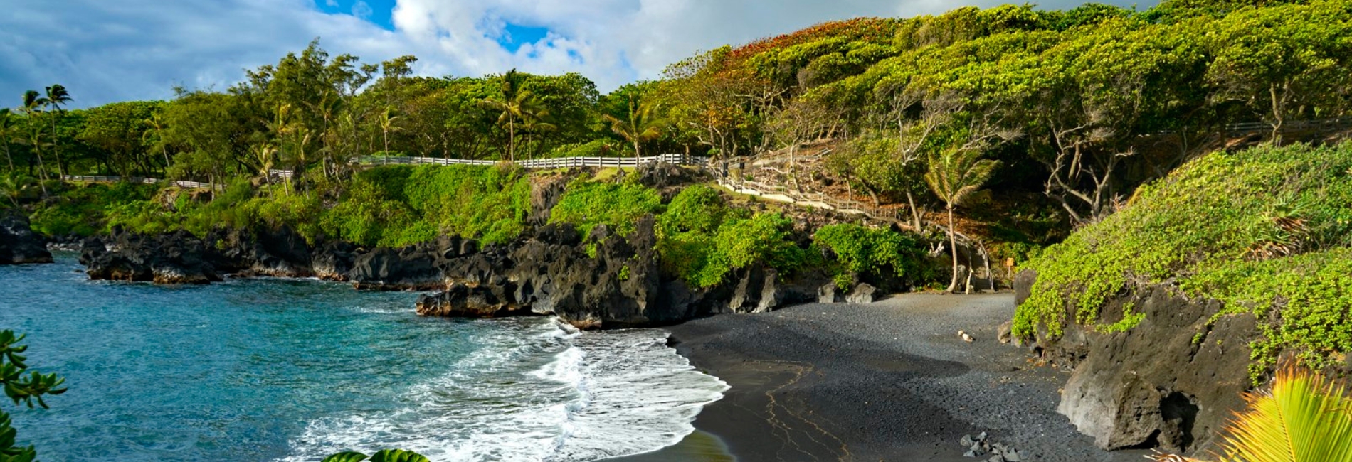 Road To Hana Guide - Waianapanapa State Park